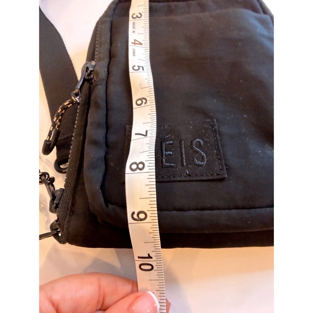 BEIS Sport Sling Bag Black Nylon Crossbody Travel Pack - Picture 6 of 7